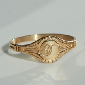 Letter S Grand Signet Ring